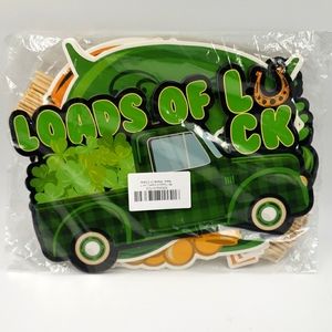 A pack of 24 Toppers - Irish Theme